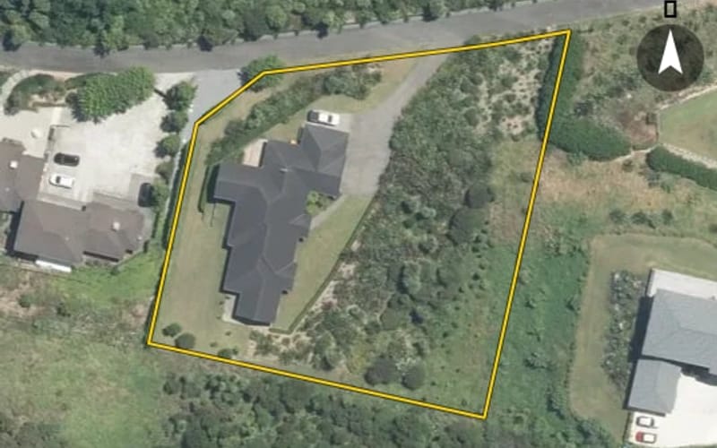 812 Redoubt Road