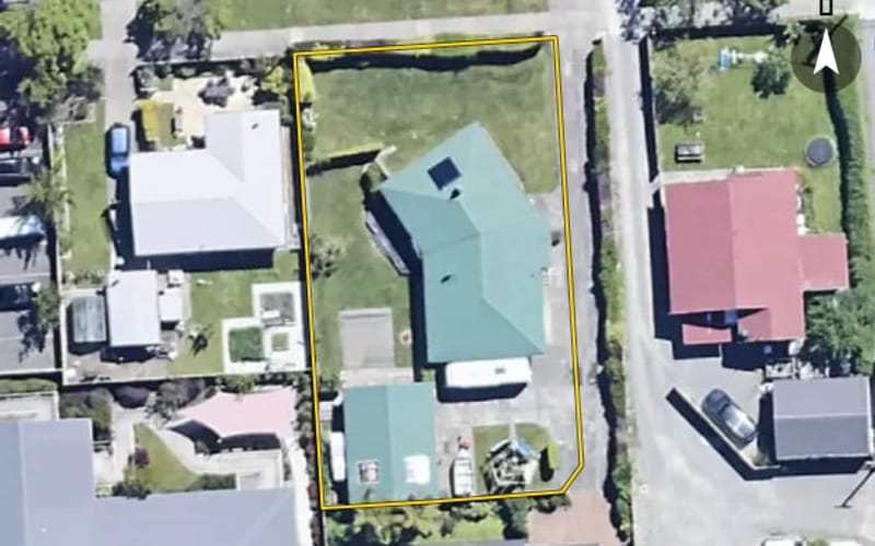 11 McCallum Street