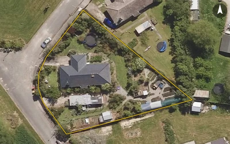 10 Kennard Crescent