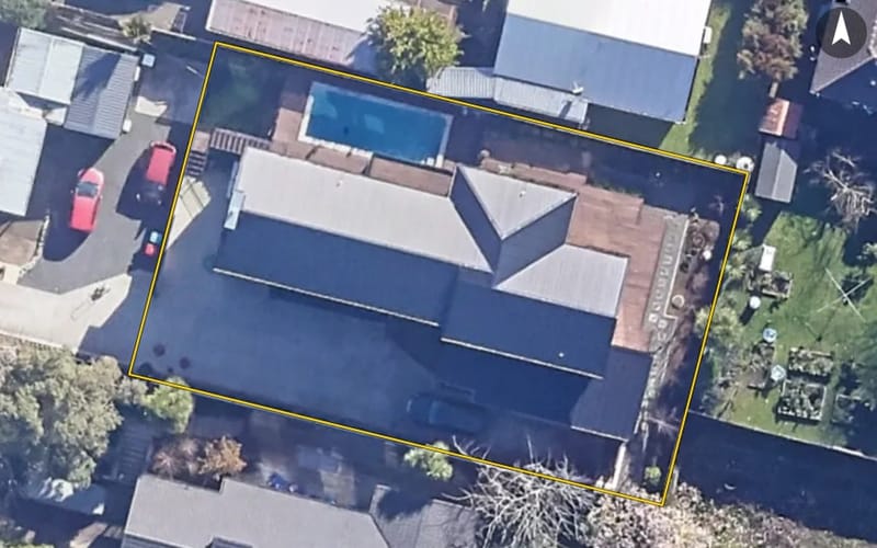 12 Kakariki Avenue