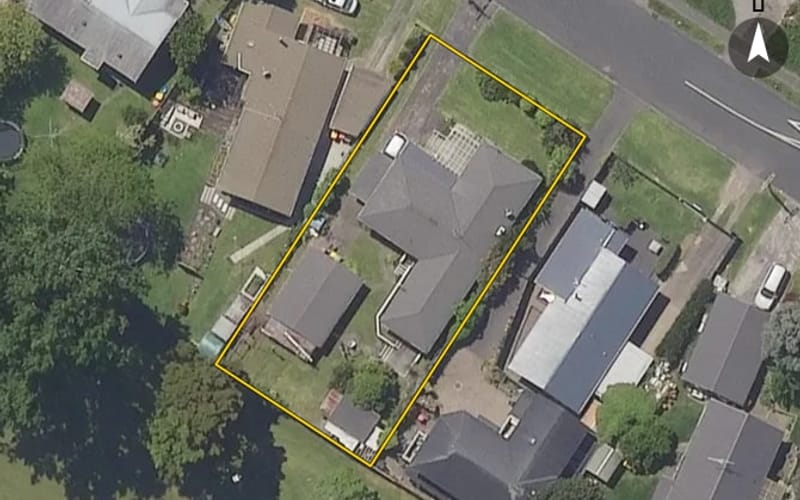 6 Crombie Street