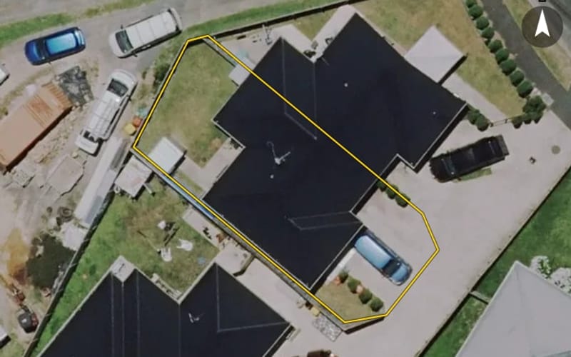 13B Morrison Crescent