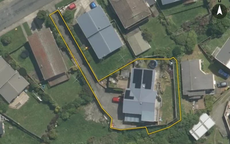 32 Somes Crescent