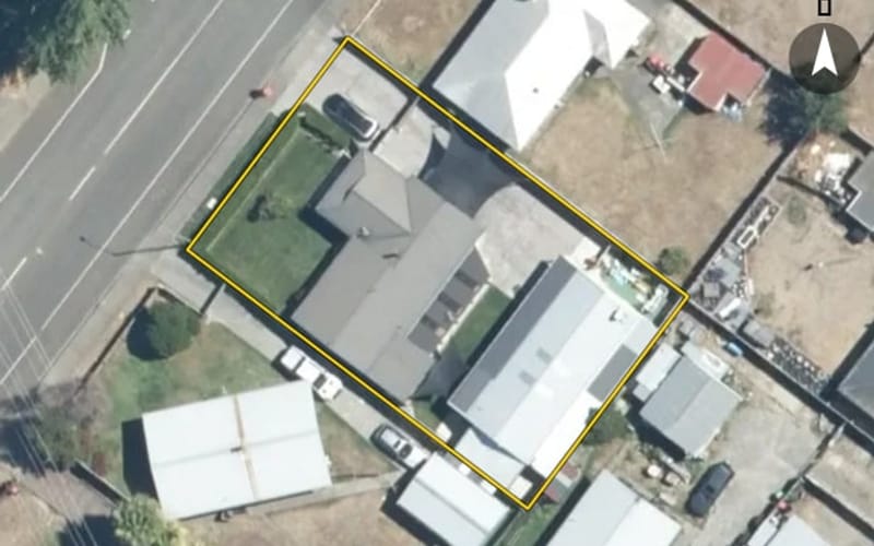 8 Caernarvon Drive