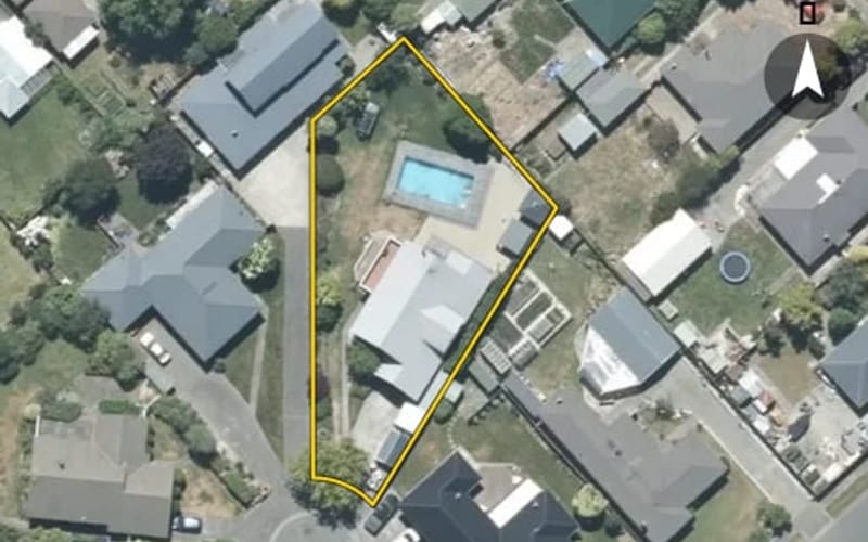 25 Reid Crescent