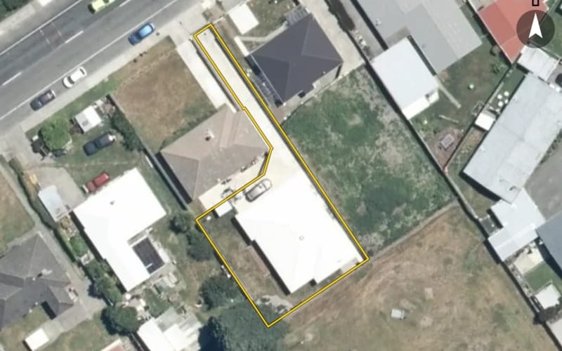 1207A Willowpark Road North
