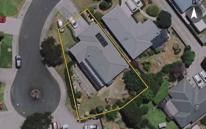 13 Wimbledon Close