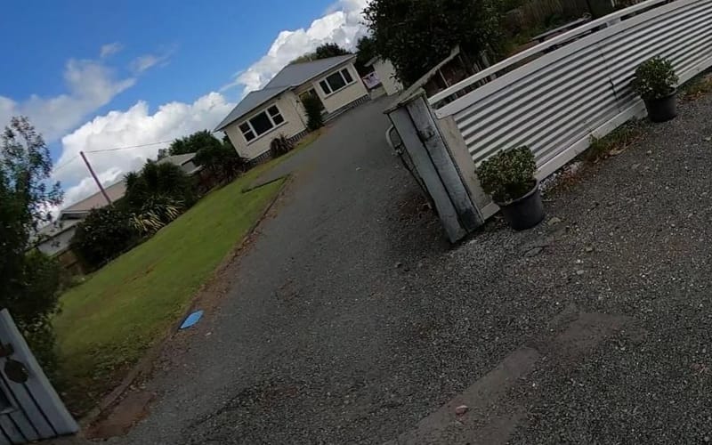 7 Front Miranda Road