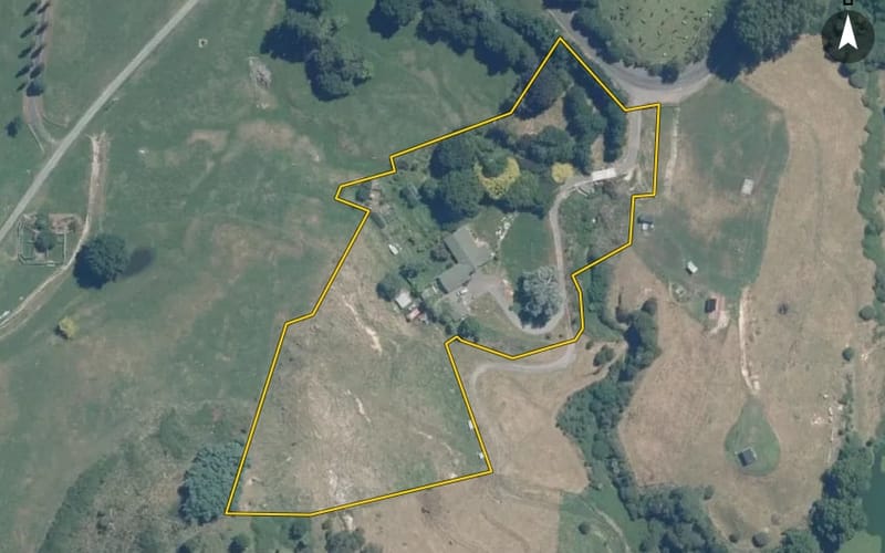 912 Poutakataka Road