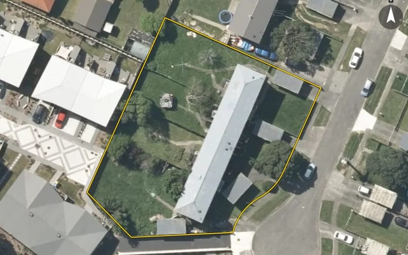 10-16 Kahika Grove