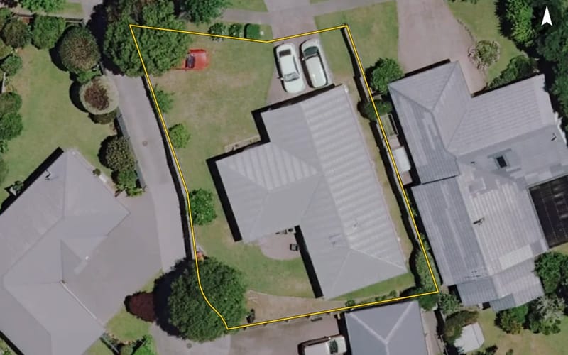 39 Bouverie Crescent