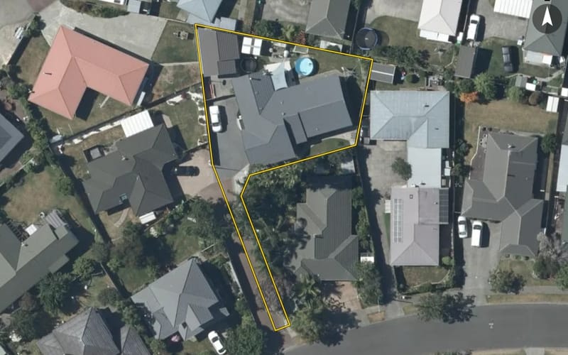 66 Whiting Crescent