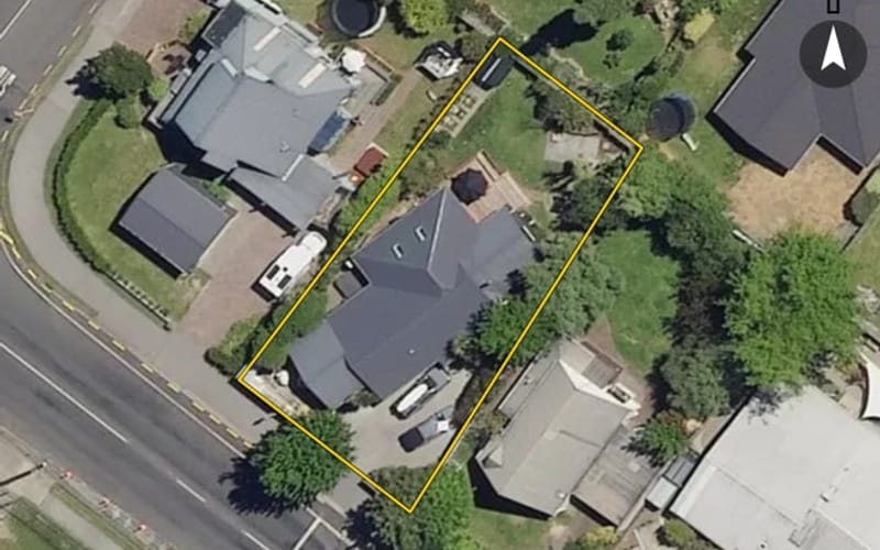 4 Iles Road