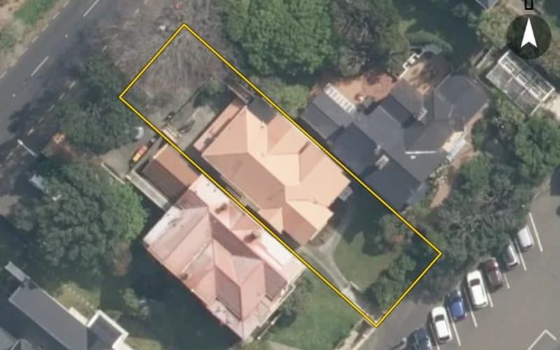 21 Burnell Avenue