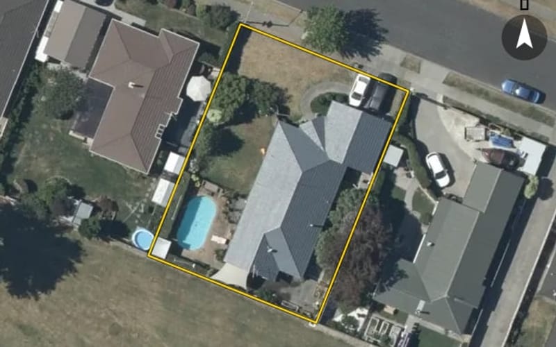 17 Whiting Crescent