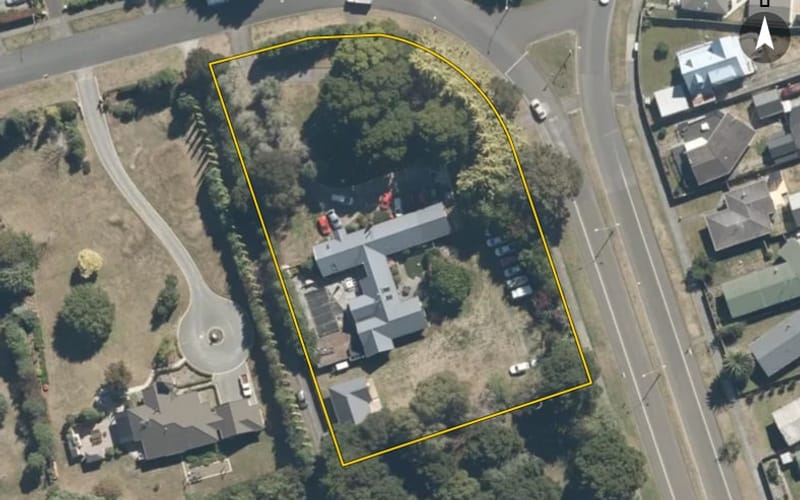 1 Malcolm Gillies Grove