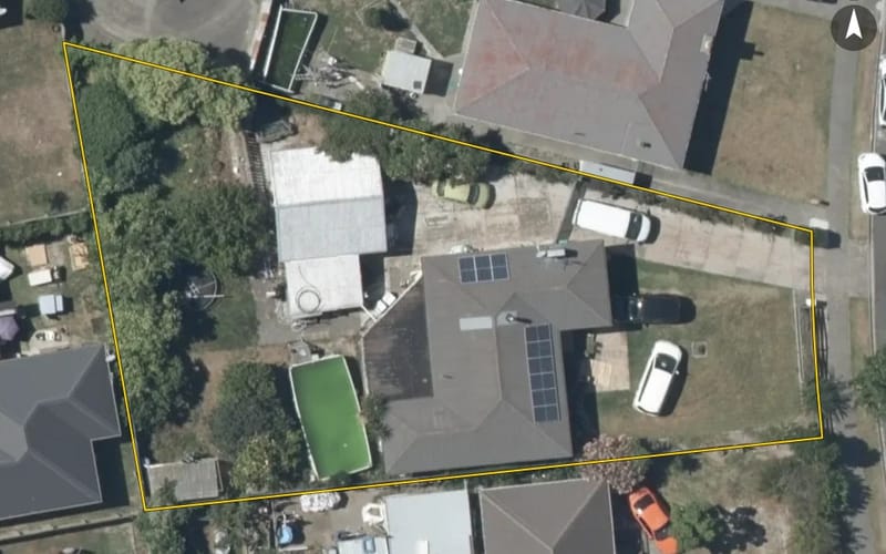 4 Merton Crescent