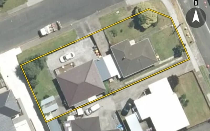 2/2A Hutt Road