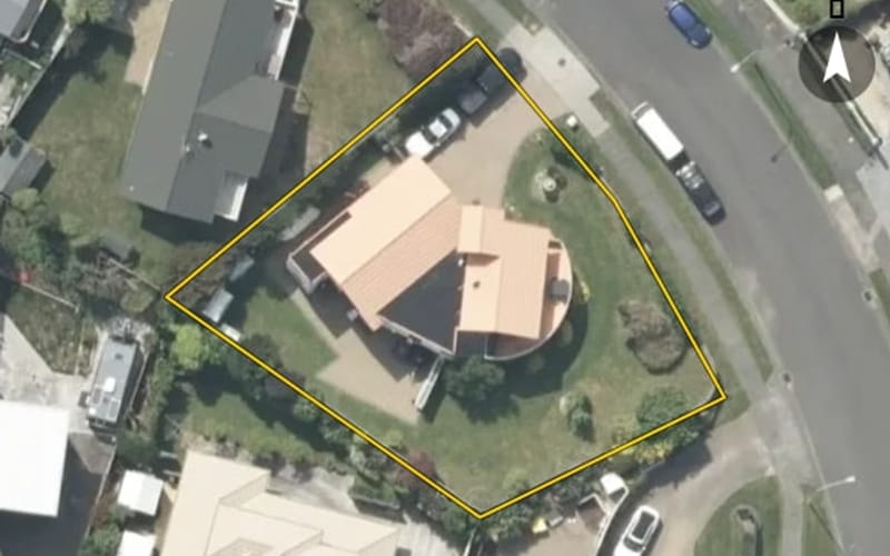 24 Pendennis Point