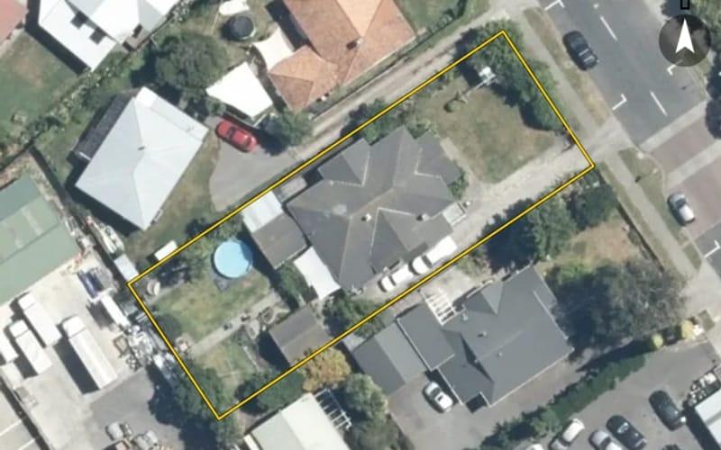 115 Charlotte Crescent