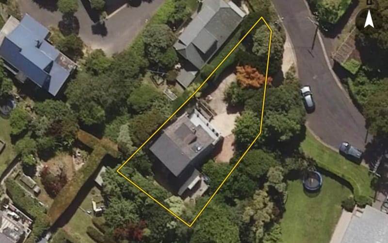 33 Braeview Crescent