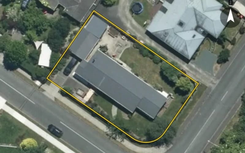 2 Neale Avenue