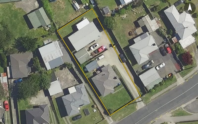 24 Thomas Crescent
