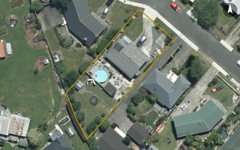 43 Cawthron Crescent