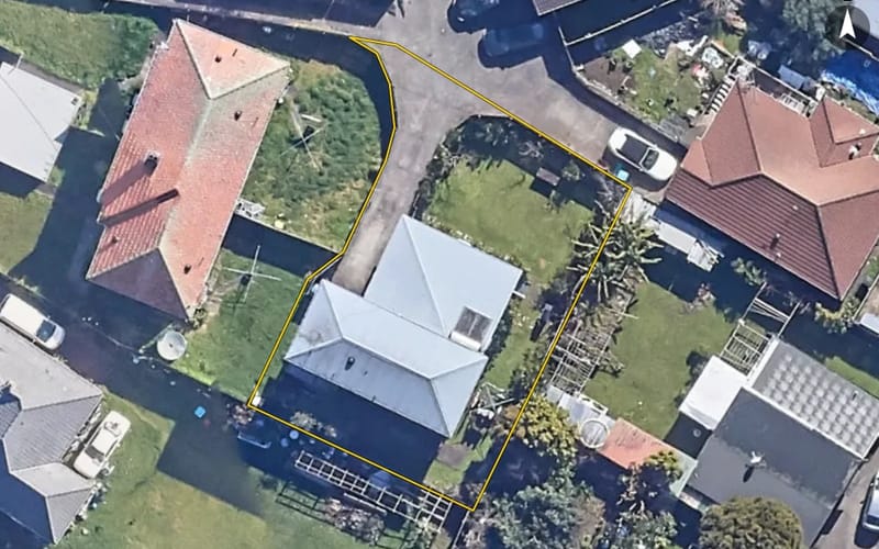 2/18 Donald Crescent
