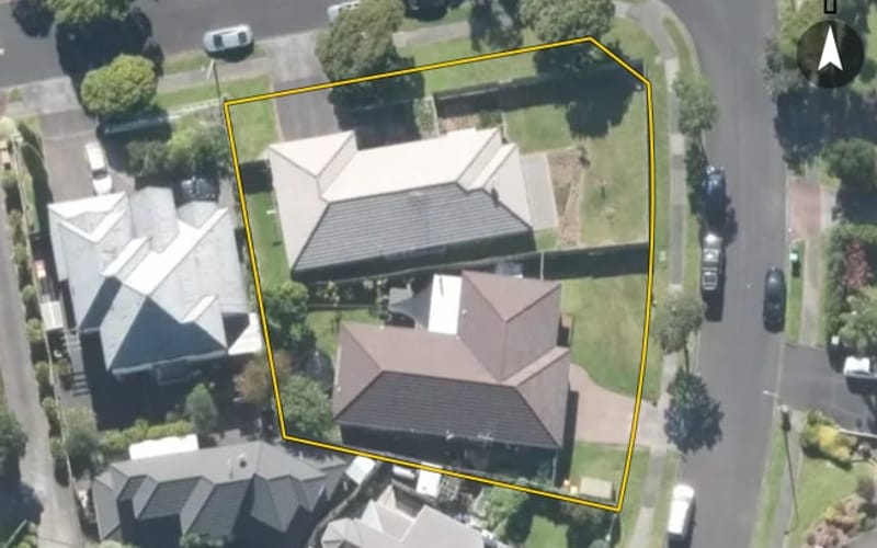 2/2 Chiania Place