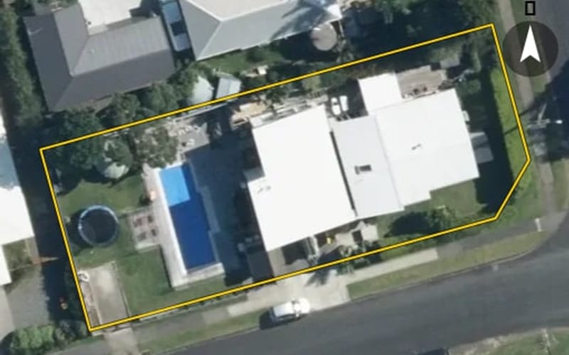 24 Sunkist Bay Road