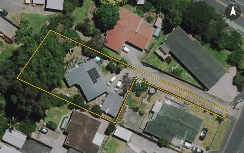 6 Houchens Road