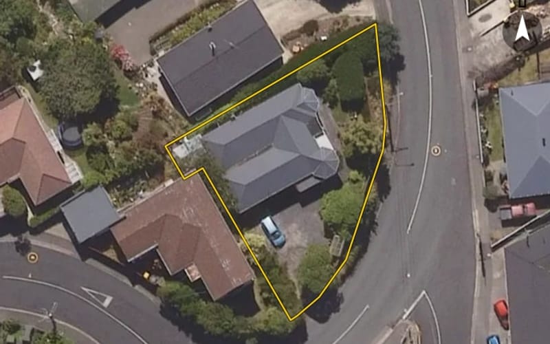 66 Easther Crescent