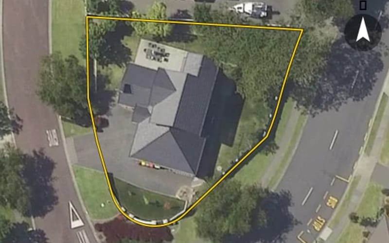 2 Kildonan Place