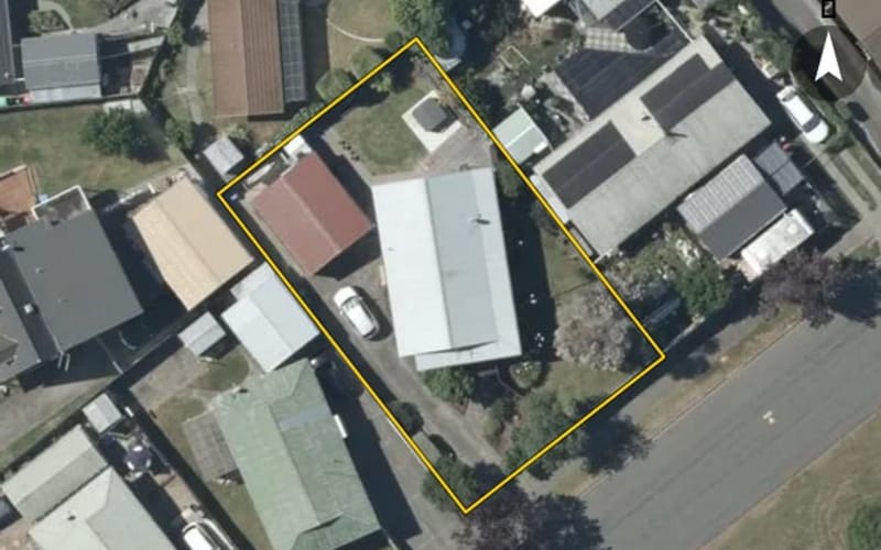 14 Perry Crescent