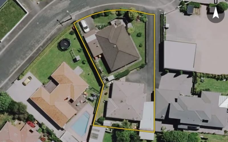 14 Minchin Crescent