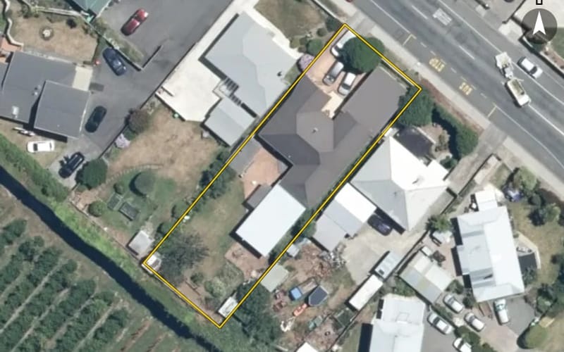 104 Murdoch Road West
