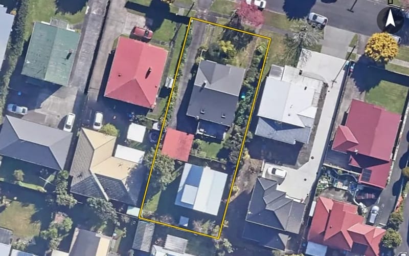 8 Foch Avenue
