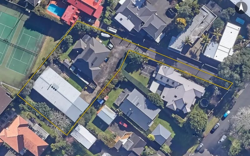 2/15A Allendale Road