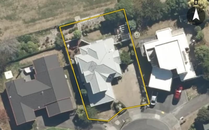 16 Kingfisher Close
