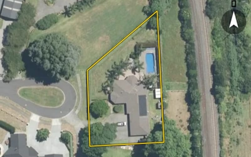 11 Glencairn Place