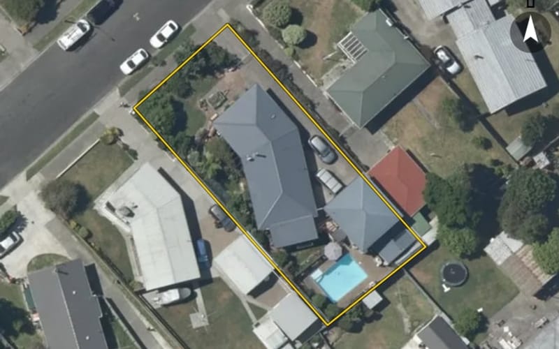 39 Clarence Cox Crescent