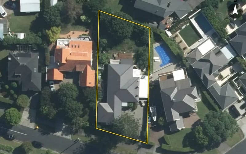 6 Palmer Crescent