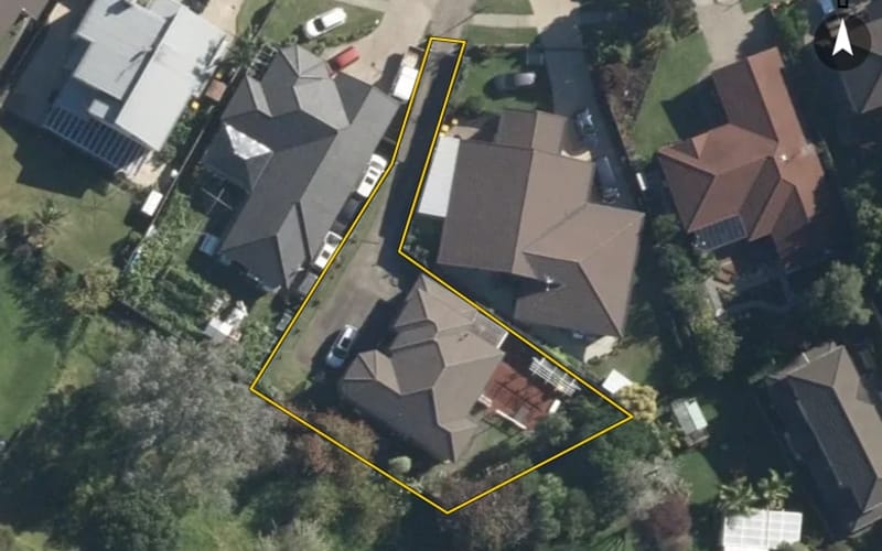 44 Leafield Crescent