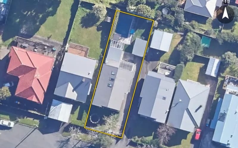 11 Douglas Road