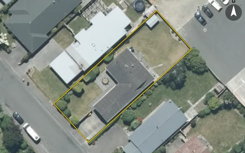 18 Queens Drive