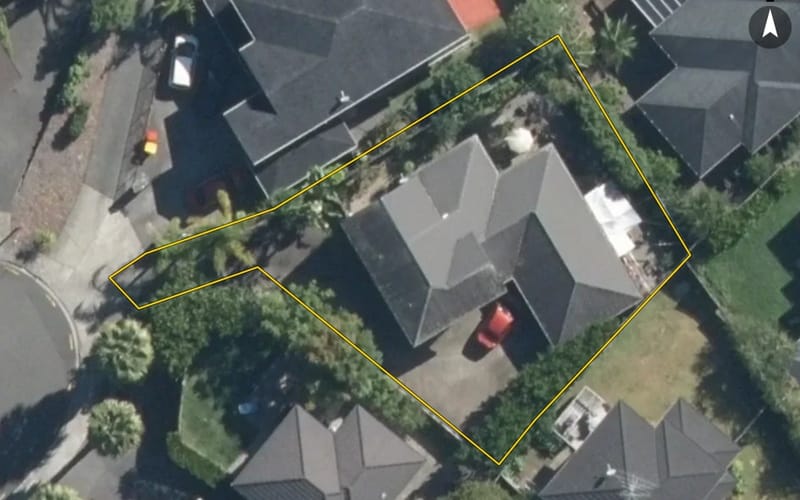 13 Lomas Way