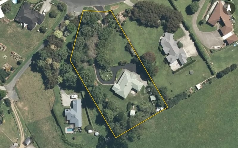 16 Awanui Avenue