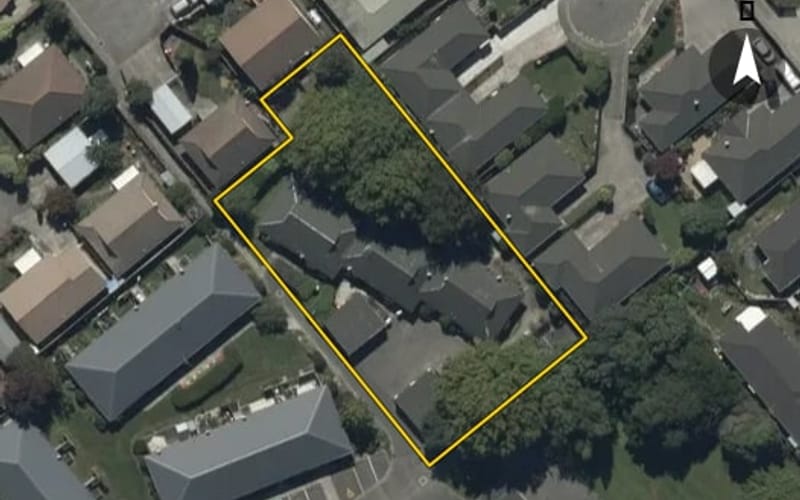 1/16 Dundee Place