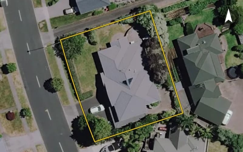 16 Caversham Drive